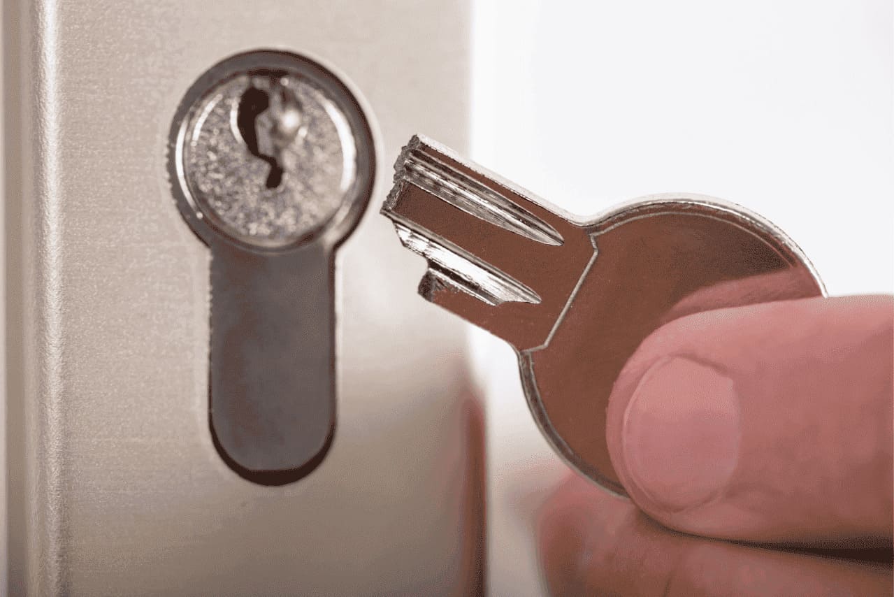 broken key extraction locksmith service